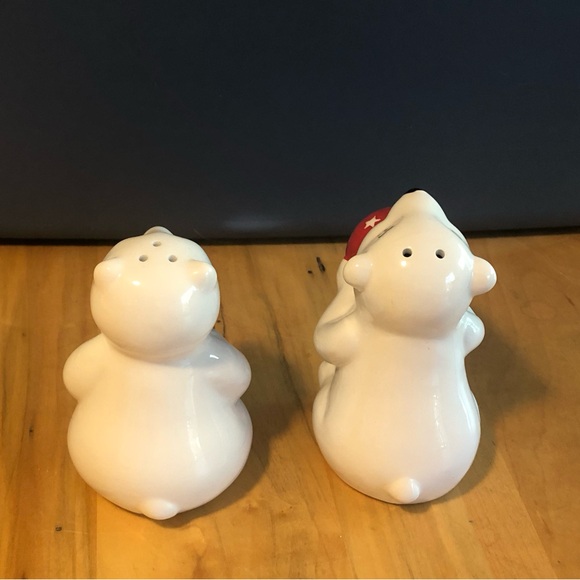Coca Cola Bear Salt and Pepper Shakers - Picture 10 of 10